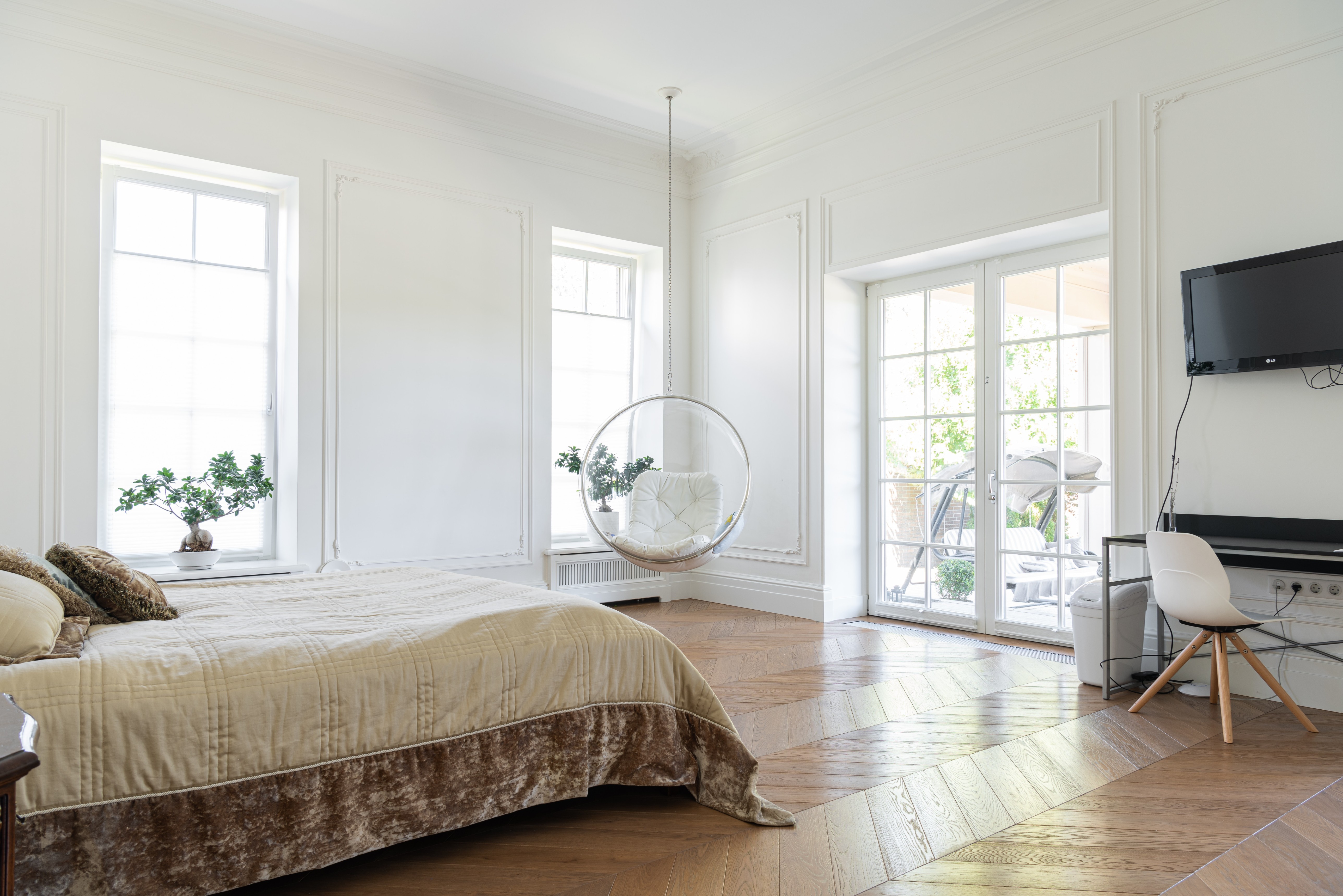 bedroom with lots of windows